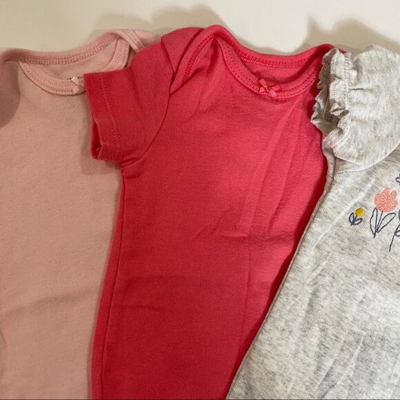 3pc Lot baby onesies Never worn 3m just for you - Picture 4 of 6